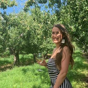 Meet your Posher, Caylie